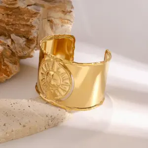 Vibrant Stainless Steel Sunburst Cuff Bracelet 10 A3448a68f06404105b7d0edcb559e01bfe