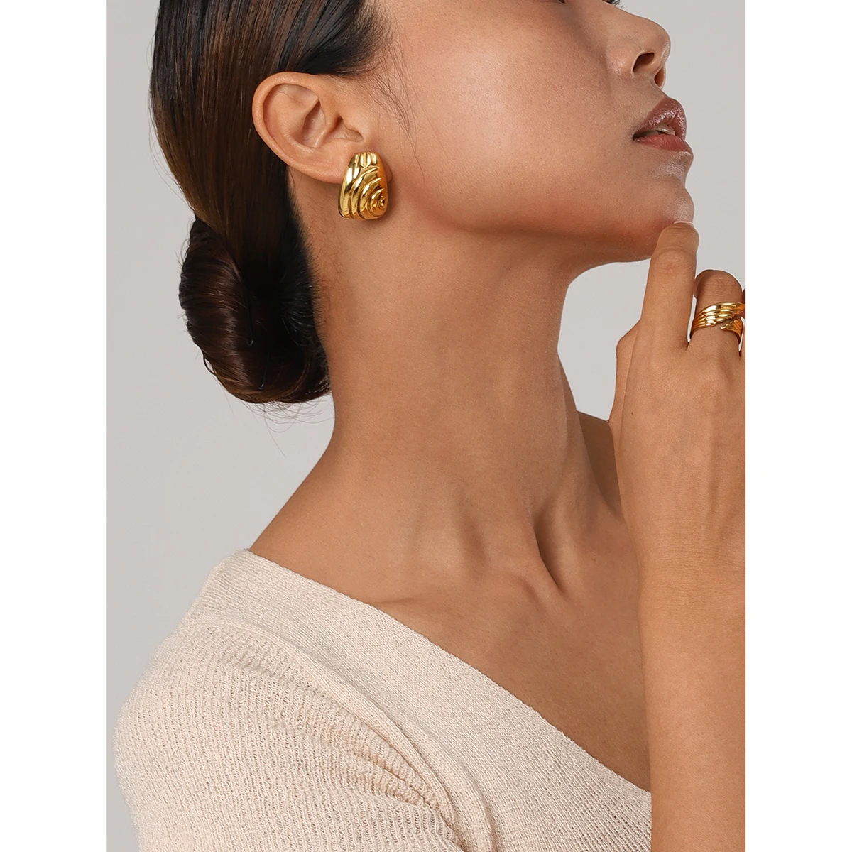 Stainless Steel Geometric Gold Earrings 3 Stainless Steel Geometric Gold Earrings - Image 3