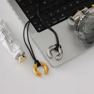 Stainless Steel Gold Horseshoe Necklace 11 A446e53f3d8014b67924779e2af6c7da0W