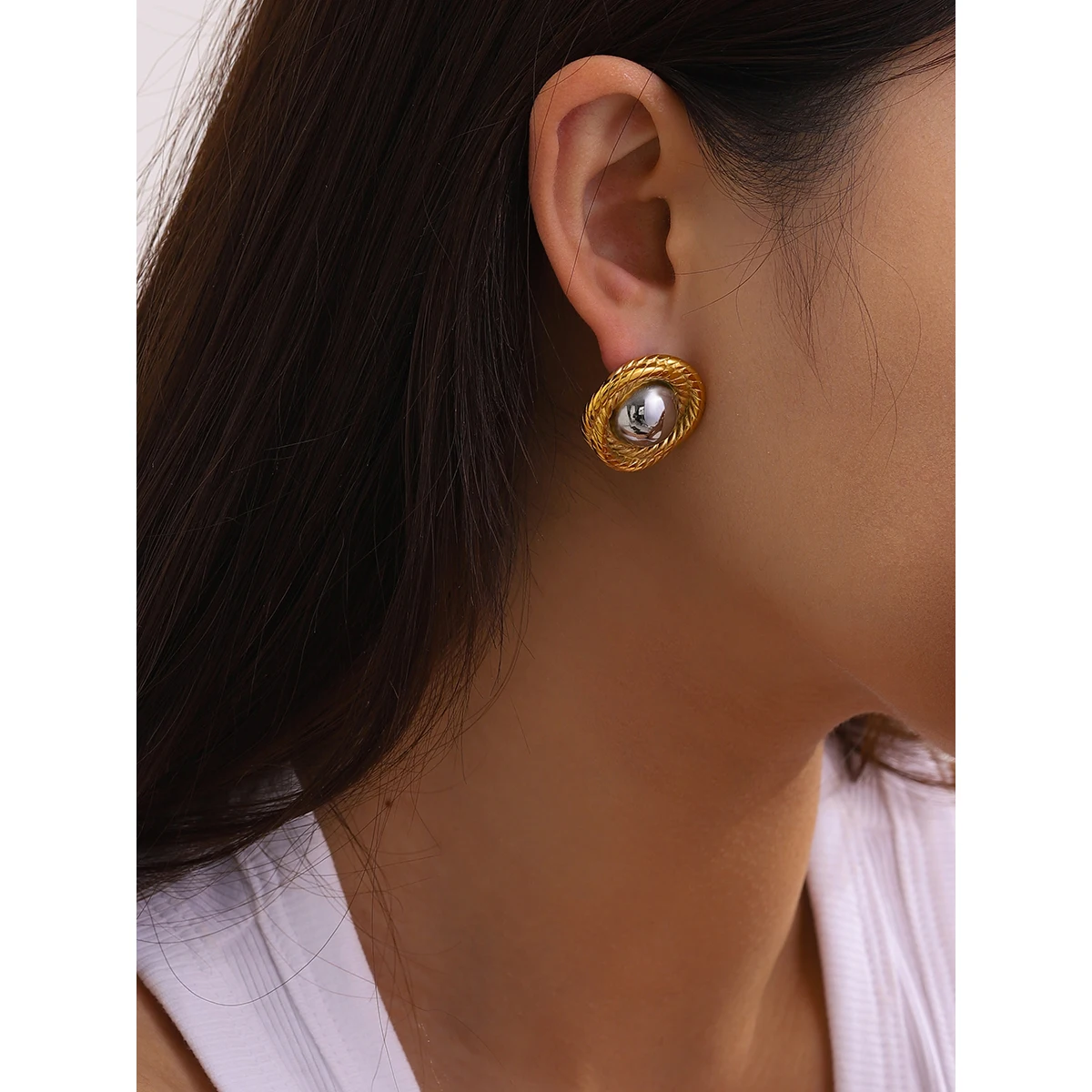 Vintage Gold Stainless Steel Round Stud Earrings 2 Vintage Gold Stainless Steel Round Stud Earrings - Image 2