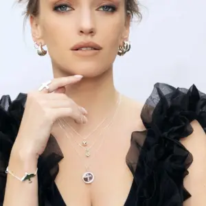 A5b2dc739b8ca4b089e203db6102c006bt