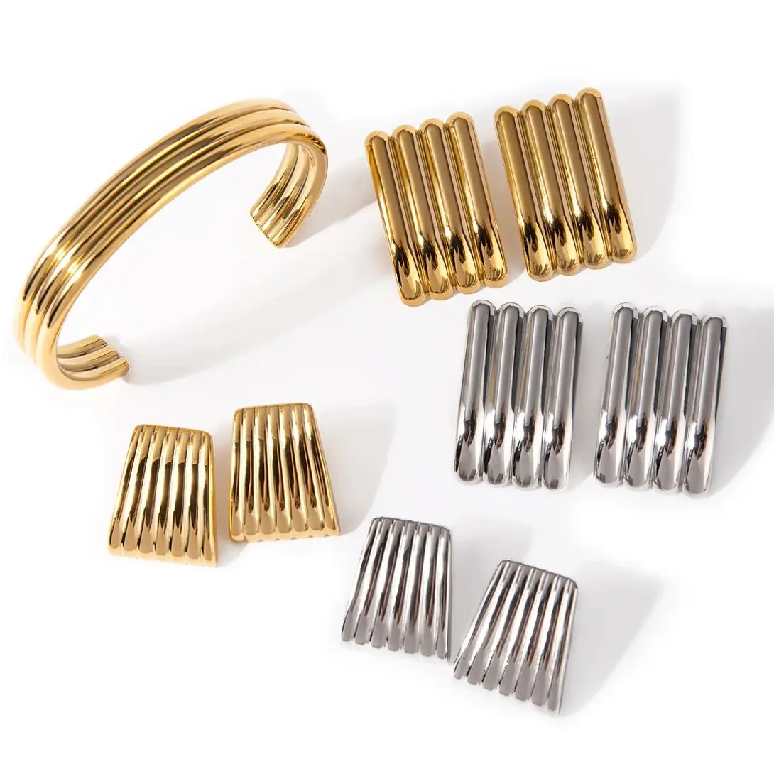 Stainless Steel Gold Geometric Earrings 6 Stainless Steel Gold Geometric Earrings - Image 6