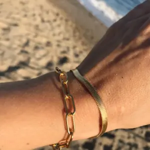 A60a54311ab064587bb1917936a08ce5am