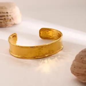 A6a611895405a4618adf5ae33cadca8b6t