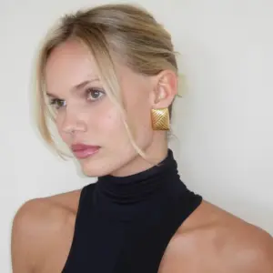 Luxury Gold-Stainless Steel Earrings Model JDE2312091 13 A8f16bc9c291f4565844bfc9f0c35f7c49 1