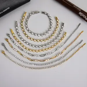 Aa80d766f0652458694abd5da40c71c30w