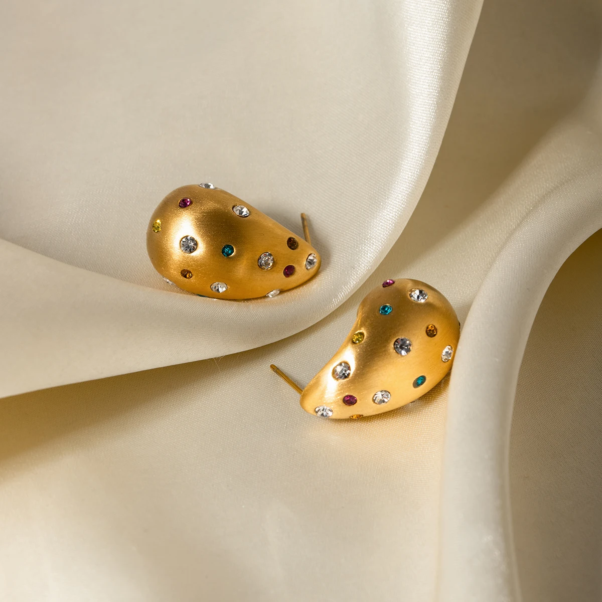 Gold Stainless Steel Teardrop Earrings JDE2312099-CR 3 Gold Stainless Steel Teardrop Earrings JDE2312099-CR - Image 3