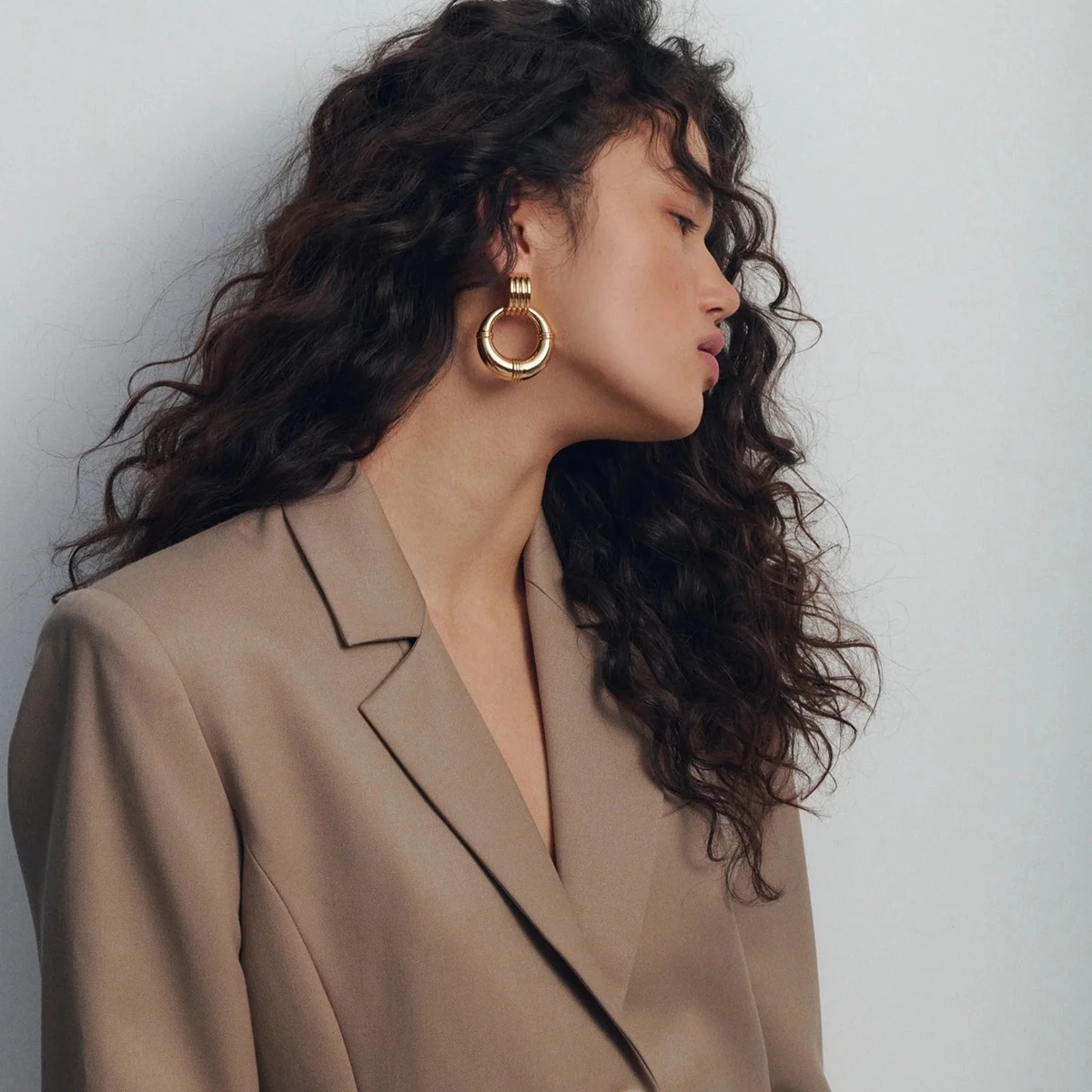 Gold Stainless Steel Geometric Dangle Earrings 3 Gold Stainless Steel Geometric Dangle Earrings - Image 3