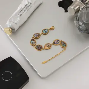 Af8cb7466cf394b15bc51465158169069k