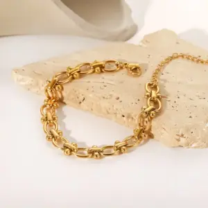 Elegant Gold Stainless Steel Unisex Bracelet
