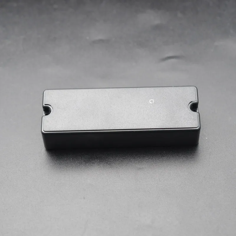 Sealed Soapbar 6-String Bass Pickup 3 Sealed Soapbar 6-String Bass Pickup - Image 3