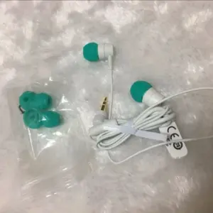 MH755 In-Ear Wired Earphones Black 12 H03a37cb1ffbc4241b63608f077701bf8i