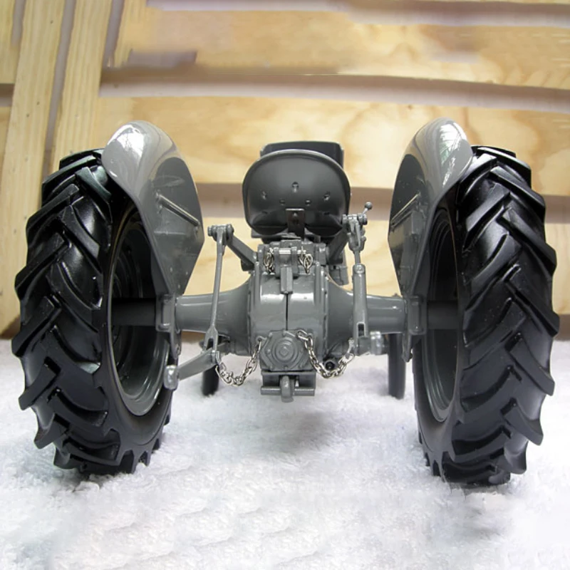Ferguson TEA 20 Collectible Model Tractor 3 Ferguson TEA 20 Collectible Model Tractor - Image 3