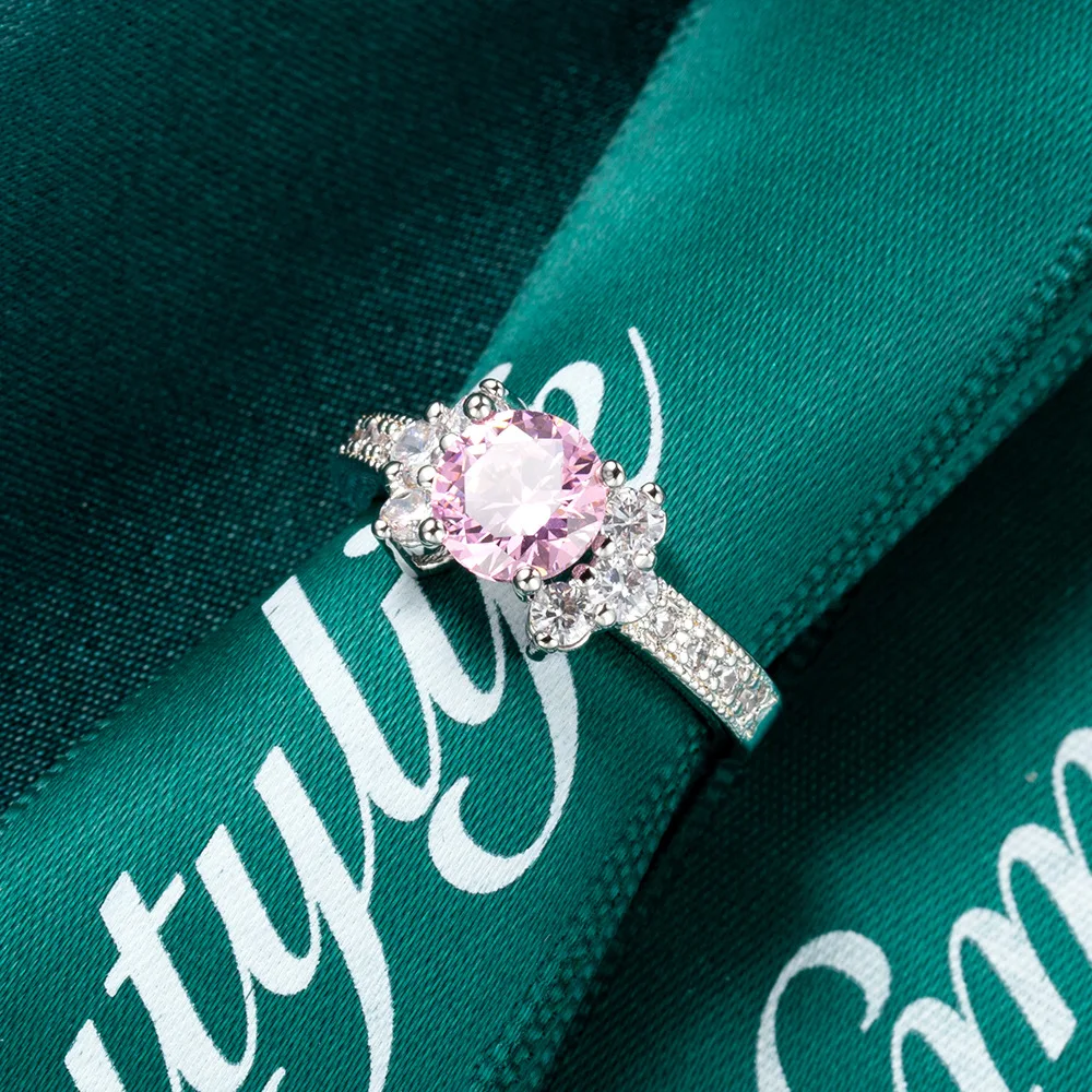 Elegant Women's Cubic Zirconia Ring in Silver 4 Elegant Women's Cubic Zirconia Ring in Silver - Image 4