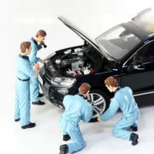 1:18 Scale Auto Mechanic Resin Figure Set