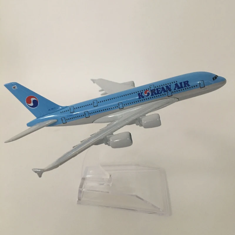 Korean Air Airbus A380 Diecast Model 1:400 Scale 6 Korean Air Airbus A380 Diecast Model 1:400 Scale - Image 6