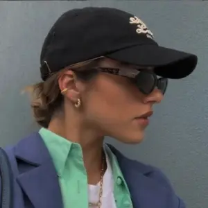 H17fdc826577349518dc4816d96646a22C