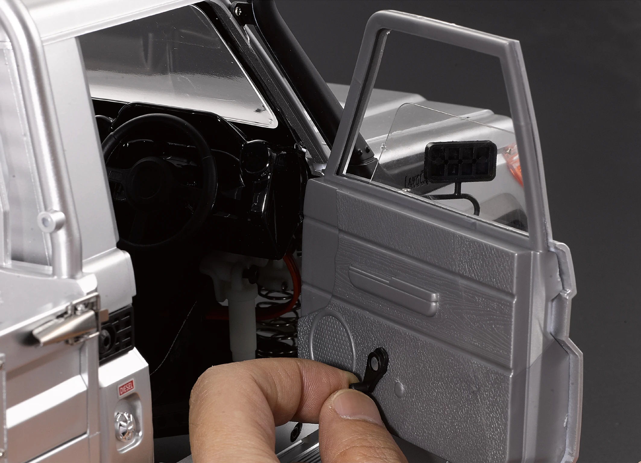 RC Land Cruiser 1/10 Interior & Window Upgrade Set 4 RC Land Cruiser 1/10 Interior & Window Upgrade Set - Image 4