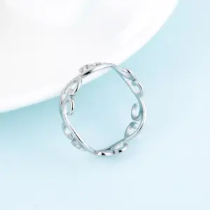 Vintage Filigree Flower Ring in Stainless Steel 12 H216425032b794a108b3f5f39f7c72fd62 1