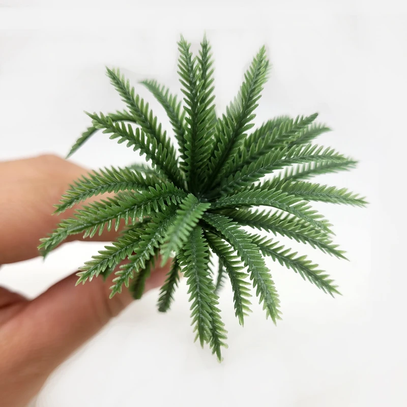 Realistic Plastic Palm Trees for Dioramas 3 Realistic Plastic Palm Trees for Dioramas - Image 3