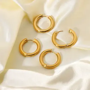 Gold Stainless Steel Hoop Earrings 20mm 9 H2c67df496a56496f9aa149f03a3bd81bd