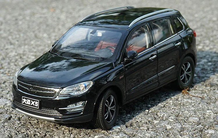 Dark Brown 1:18 Scale Diecast SUV Model 8 Dark Brown 1:18 Scale Diecast SUV Model - Image 8