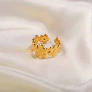 Gold Stainless Steel Floral Ring for Women 15 H3153874dedbf4720b45c7bed20df4092E