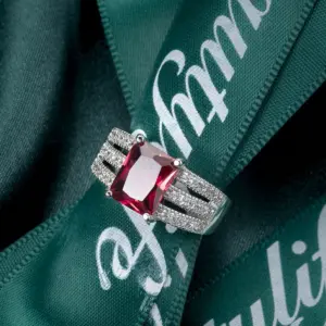 Silver Ring with Red Zircon and Pavé Detailing 7 H3525c96495004d91879d563ce52027cby