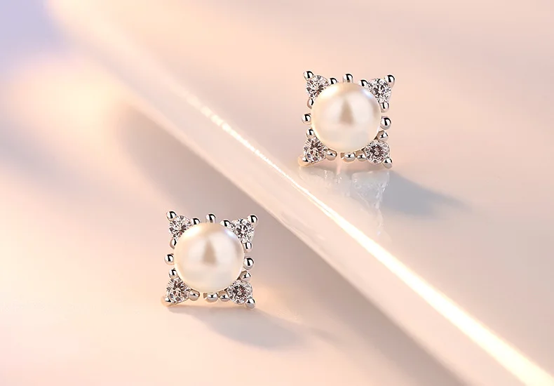 Silver Pearl Earrings ED0250 4 Silver Pearl Earrings ED0250 - Image 4