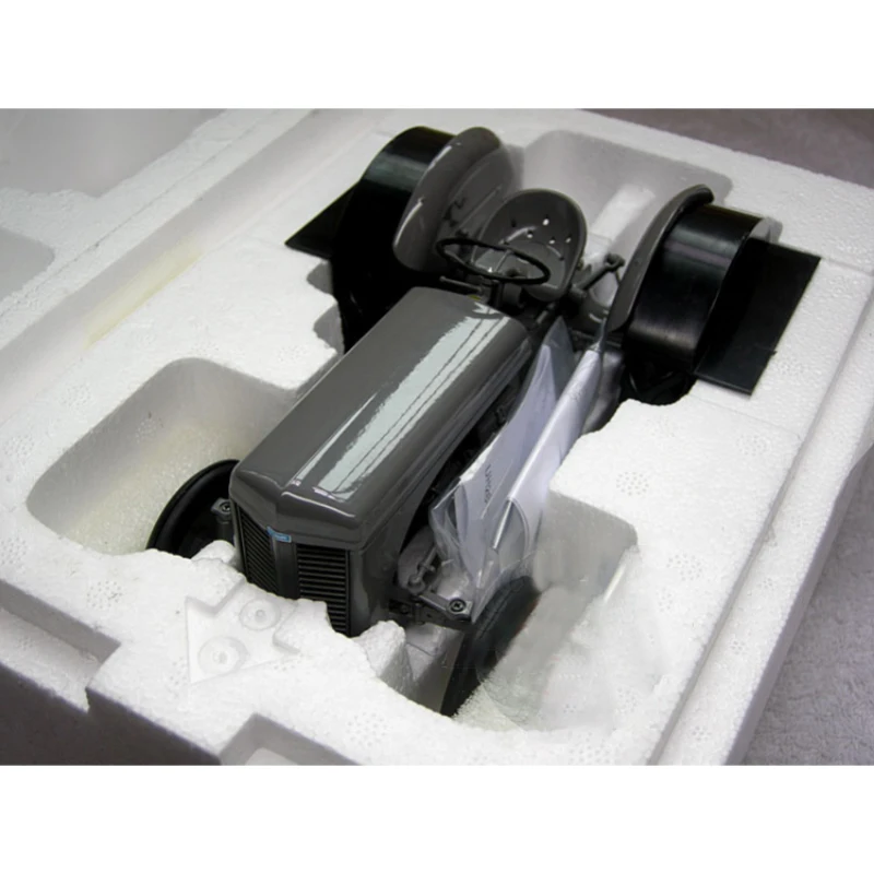 Ferguson TEA 20 Collectible Model Tractor 2 Ferguson TEA 20 Collectible Model Tractor - Image 2