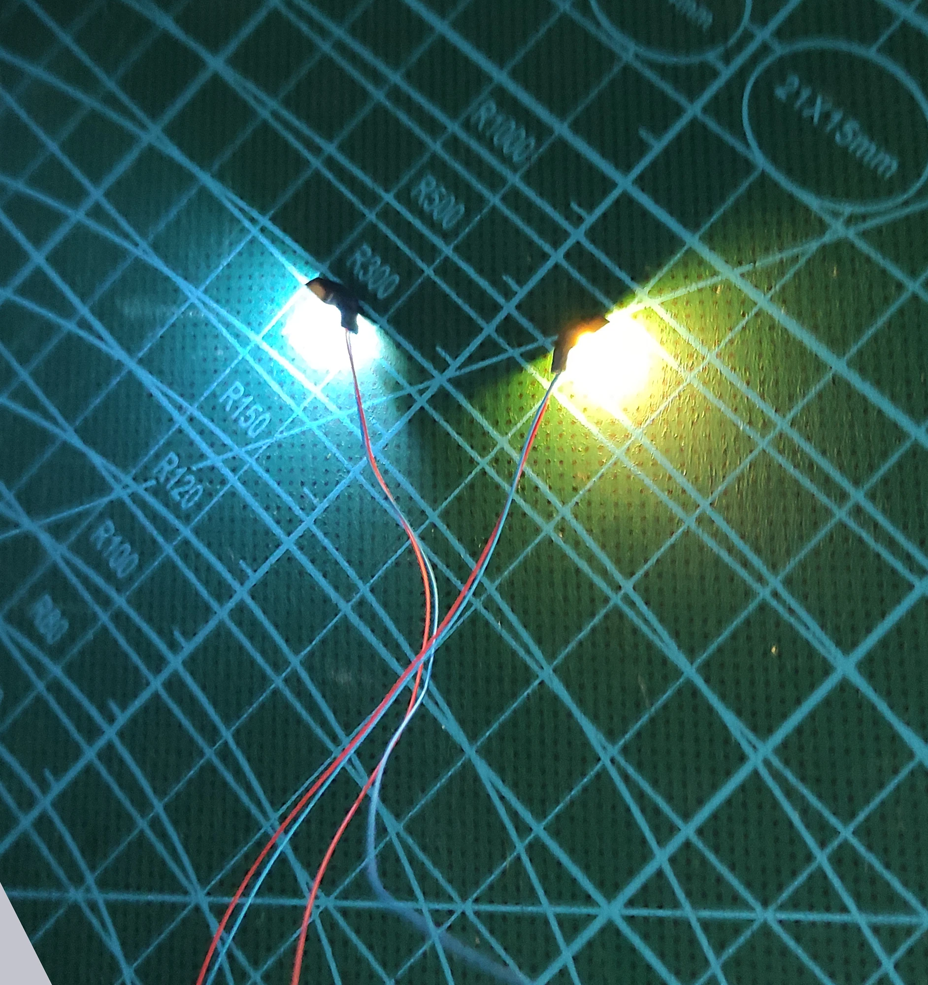 Outdoor Model Scene Searchlight with 0805 LEDs 4 Outdoor Model Scene Searchlight with 0805 LEDs - Image 4