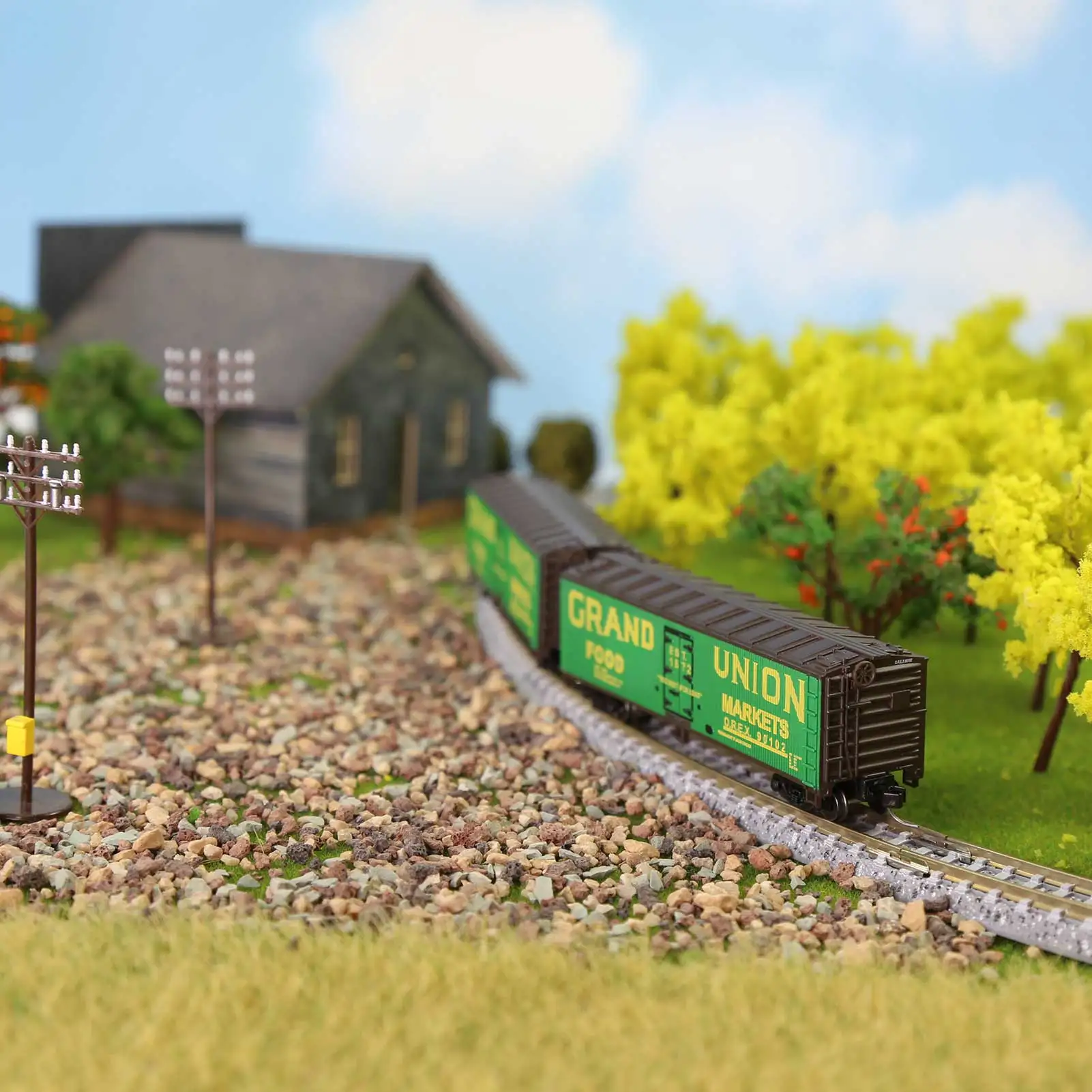 Evemodel 40ft Woodside Reefer Boxcar N Scale 5 Evemodel 40ft Woodside Reefer Boxcar N Scale - Image 5