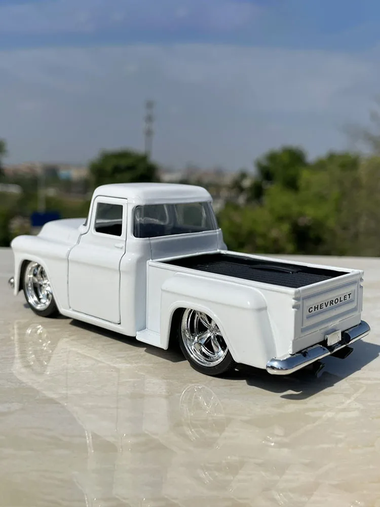 Vintage 1/32 Scale Pickup Truck Model 5 Vintage 1/32 Scale Pickup Truck Model - Image 5