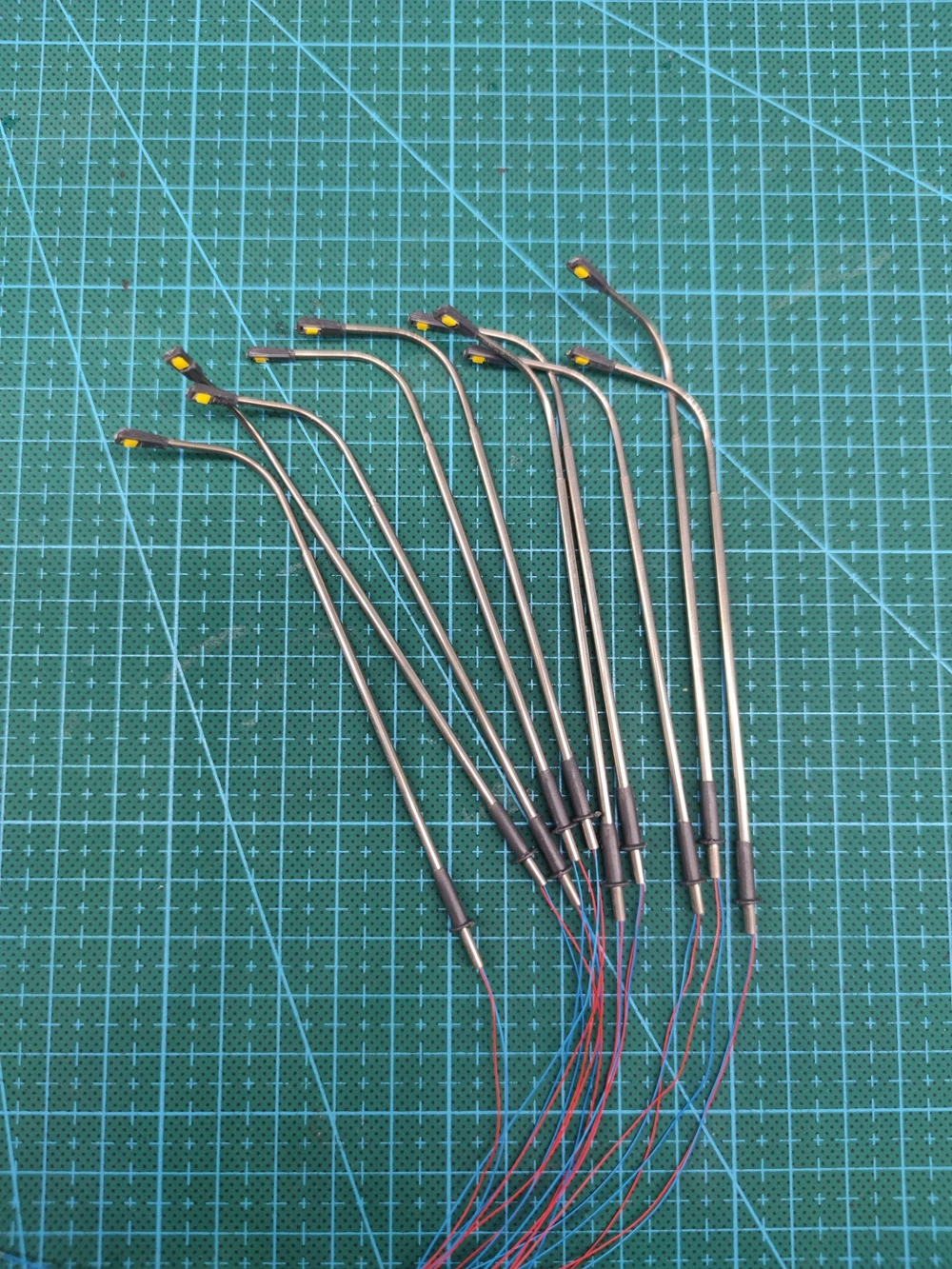 HO Scale Miniature Street Lamps Set of 3 9 HO Scale Miniature Street Lamps Set of 3 - Image 9