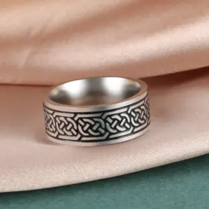 Irish Celtic Knot Unisex Ring 8mm Stainless Steel 17 H75a32923a4bf45688113b36c19c4d5eap