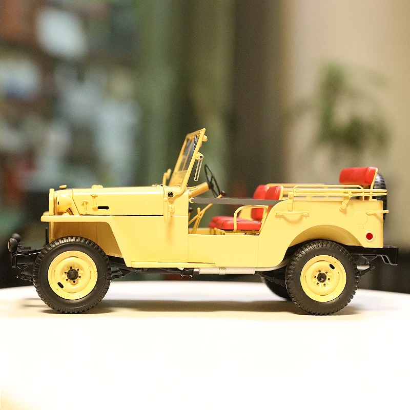 Land Cruiser BJ 1:18 Diecast Model by Kyosho 4 Land Cruiser BJ 1:18 Diecast Model by Kyosho - Image 4