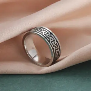 Irish Celtic Knot Unisex Ring 8mm Stainless Steel 15 H7ee6b2eac2844f2b8050e3d56a48789cl