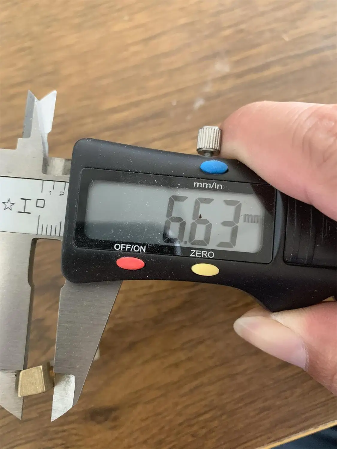 High-Quality Brass Nut for Electric Bass Guitars 6 High-Quality Brass Nut for Electric Bass Guitars - Image 6