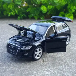 1:32 Scale Q5 SUV Alloy Model Replica 8 H990cdb830c43408eaed0746e6a119d099
