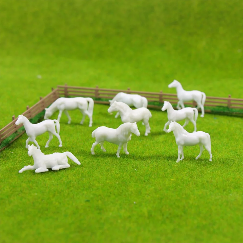 Unpainted 1:87 Scale Model Horses Set 3 Unpainted 1:87 Scale Model Horses Set - Image 3