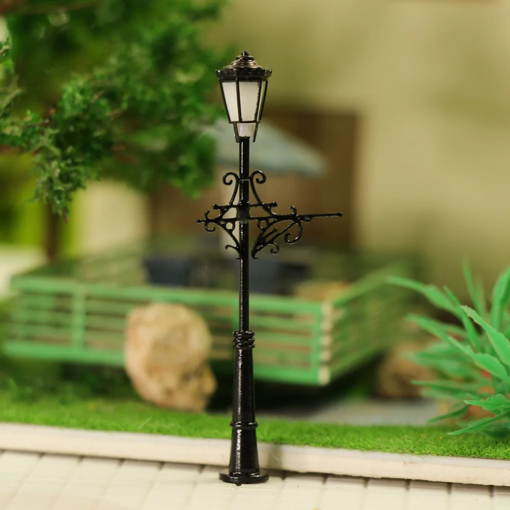 Vintage N Scale Street Lamp Set with LEDs 3 Vintage N Scale Street Lamp Set with LEDs - Image 3