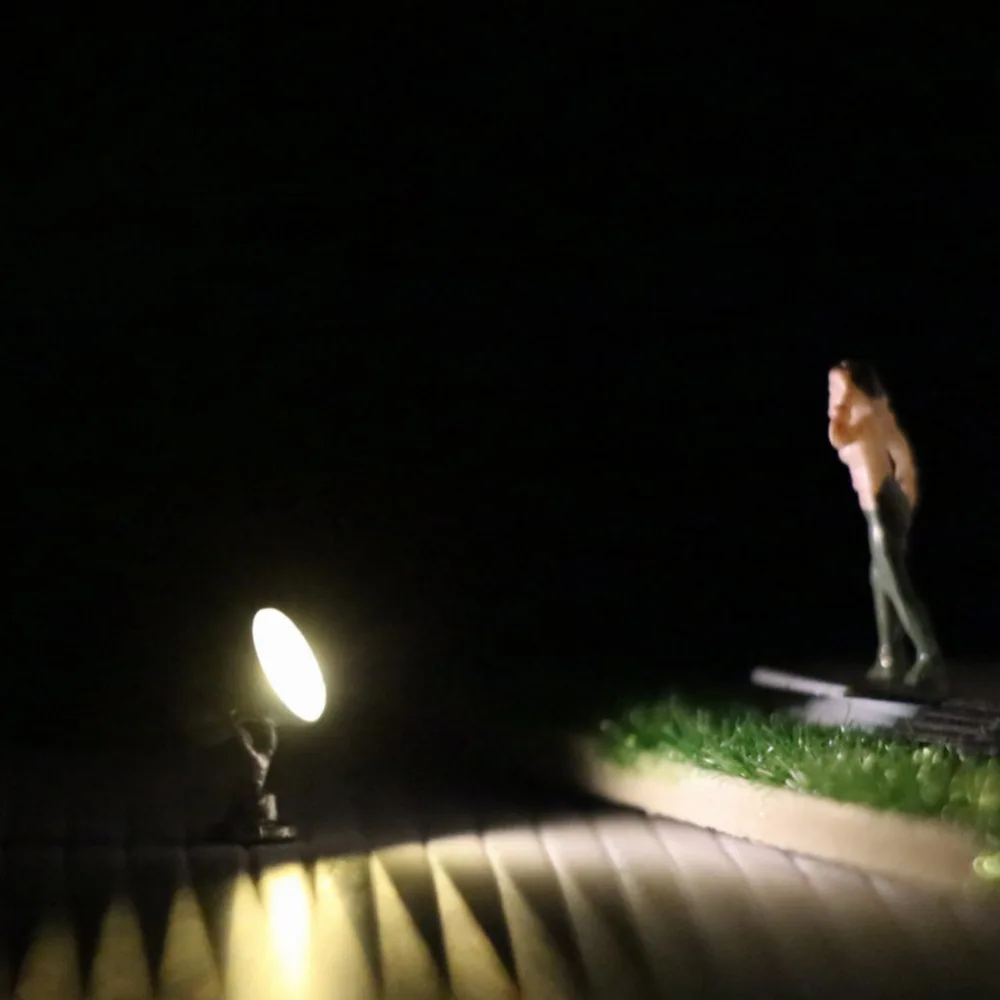 HO Scale Miniature Street Lamp Set for Dioramas 4 HO Scale Miniature Street Lamp Set for Dioramas - Image 4