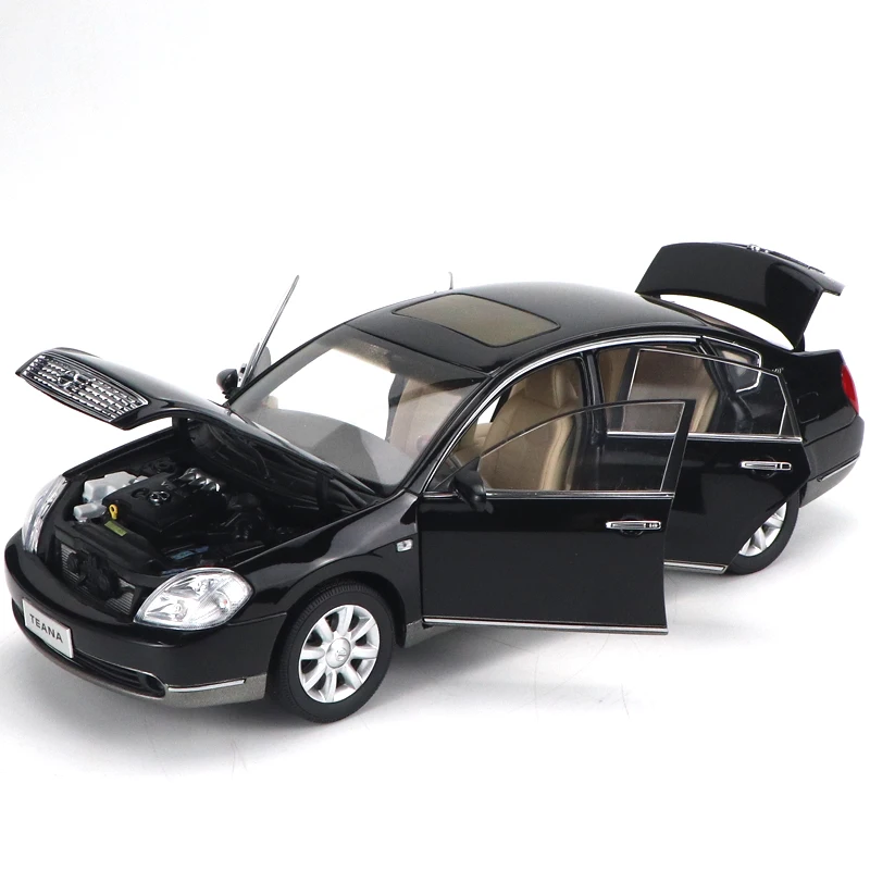 1:18 Scale Nissan Teana V6 Model Car 4 1:18 Scale Nissan Teana V6 Model Car - Image 4