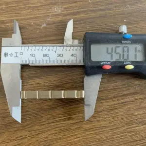 High-Quality Brass Nut for Electric Bass Guitars 14 Ha5e0fccfb75449f6ac663b527017612eg