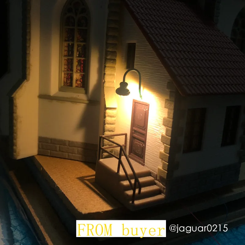 Vintage HO Scale Wall-Mounted Street Lamps (5 Pieces) 4 Vintage HO Scale Wall-Mounted Street Lamps (5 Pieces) - Image 4