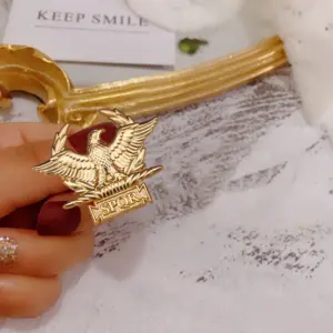 Hc8410521bf9f411b93b7205ad14c7a61d