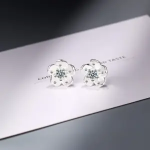 Elegant Daisy Earrings for Women 8 Hc8e0aaa9d7c742918354d3d39c0e6a63j