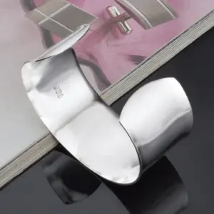 Hccba185471524b0086c90f998eda9359Y