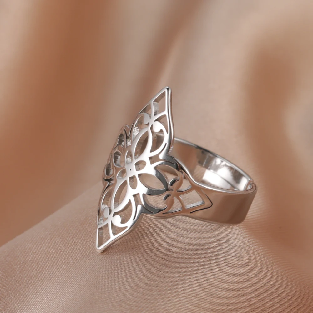 Vintage Floral Filigree Adjustable Ring for Women 2 Vintage Floral Filigree Adjustable Ring for Women - Image 2