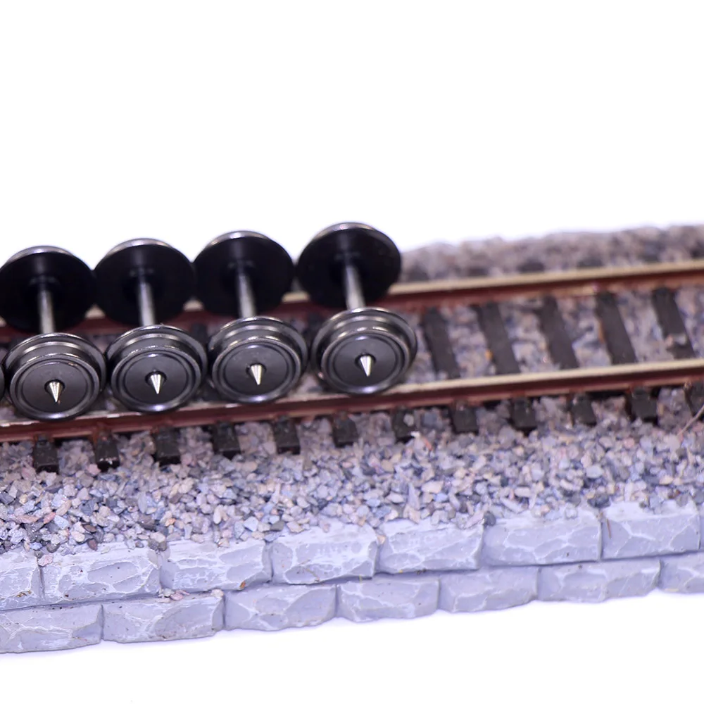 HO Scale Metal Wheelsets for Trains (12/24 pcs) 2 HO Scale Metal Wheelsets for Trains (12/24 pcs) - Image 2